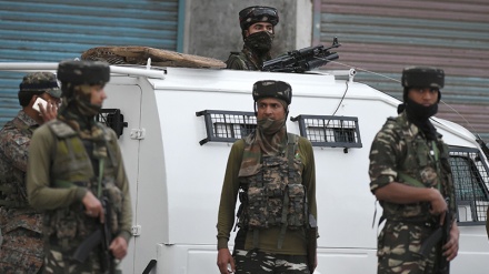 کشمیر، پولیس اہلکار کی فائرنگ سے 3 پولیس اہلکارہلاک