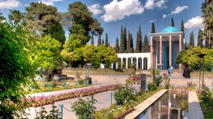 هەڵبەستەکانی سەعدی و خزمەت به خەڵک