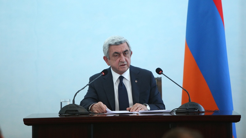 Ermənistan hökumətinin istefası qəbul edilib