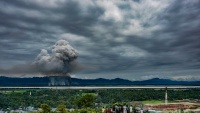 Paljenje kuća Rohingja muslimana u Mijanmaru