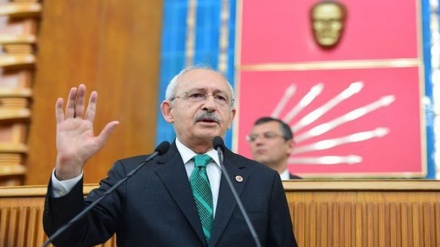 Kılıçdaroğlu Ərdoğanın sözçüsünün və general Akarın A.Gül ilə görüşünü tənqid edib