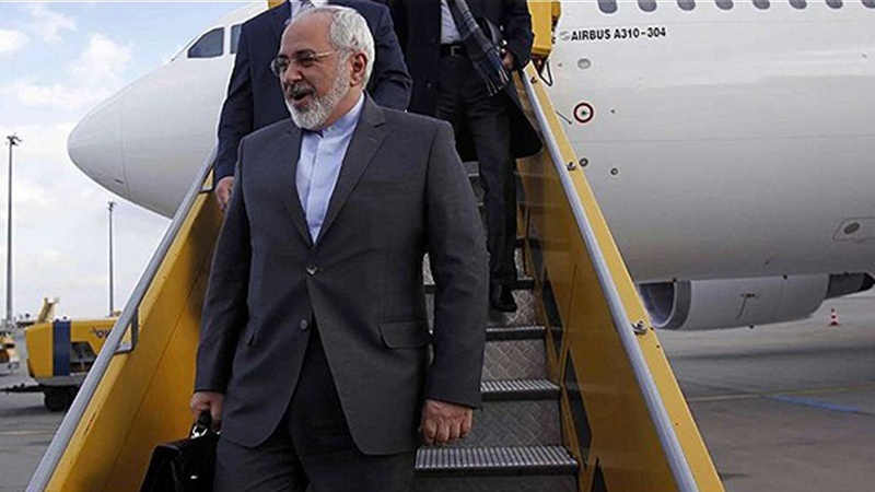 Zərif Moskva üçtərəfli iclasında iştirakdan sonra Tehrana döndü