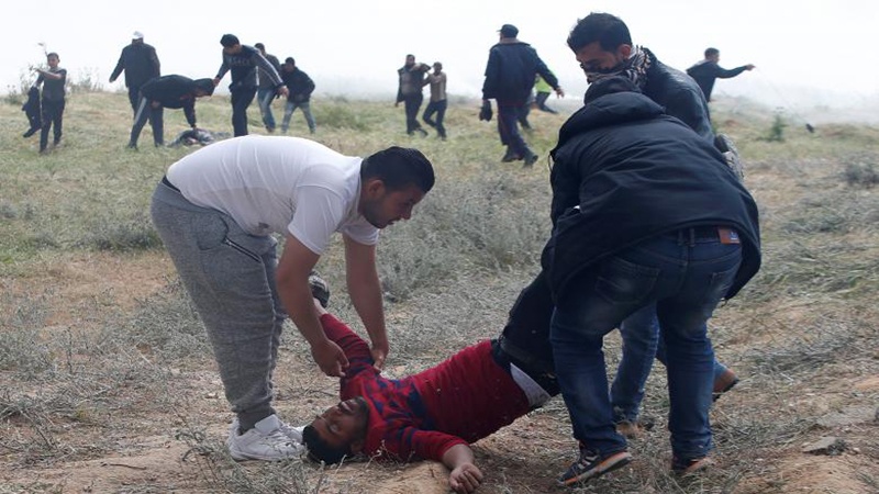 اسرائیلی فوج کے حملے میں 3 فلسطینی مظاہرین شہید 250 زخمی 