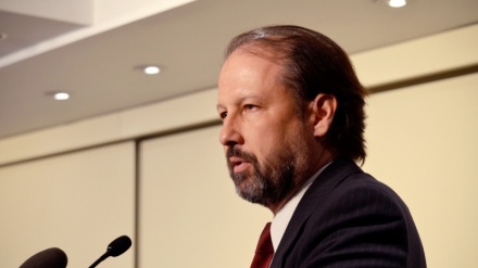 کارناسی ئەتۆمیی ئەمریکا؛ چوونەدەری ئەمریکا لە پەیمانی ئەتۆمی دەبێتە هۆی تەریک کەوتنەوەی نێودەوڵەتیی واشینگتۆن