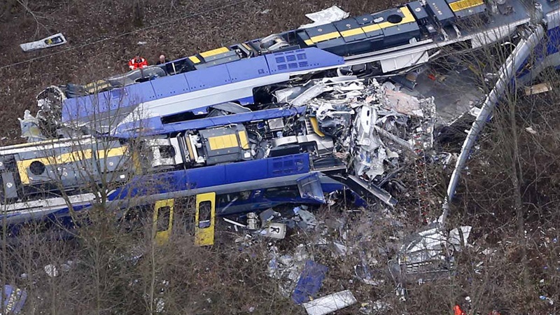 جرمنی میں ٹرین حادثہ، دو ہلاک