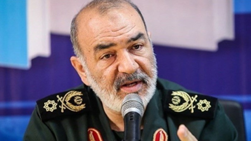 General Səlami: İran xalqı düşmənin təhdidlərini fürsətə çevirib