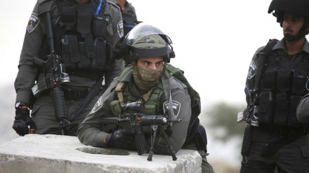 Desdirêjiya eskerî ya Erebistanê ser Yemenê