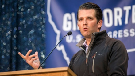 Bir rus rəsmi Trampın böyük oğlu ilə gizli danışıqlar aparıb