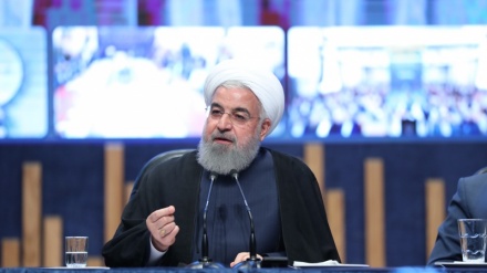ہماری حکومت کی کامیابی کا راز رہبر انقلاب کی رہنمائی اور عوام کی حمایت ہے: صدر روحانی 