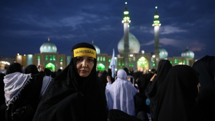 جەژن و شایی بە بۆنەی ساڵڕۆژی لە دایک بوونی حەزرەتی مەهدی لە مزگەوتی جەمکەران