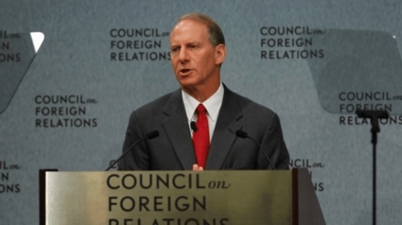 رەخنەو گازندەی بەرپرسی ئەنجومەنی پەیوەندیە دەرەوەیەکانی ئەمریکا لە هەڵوێستی دەرەوەیی دەوڵەتی ترەمپ