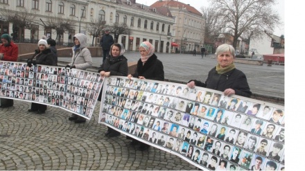 Žene Srebrenice protestvovale u Tuzli