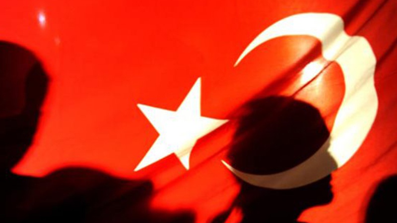 Nebûna edaleta medyayî û bernamên abûrî ji lawaziya kampînên hilbijartinê li Tirkiyê ye