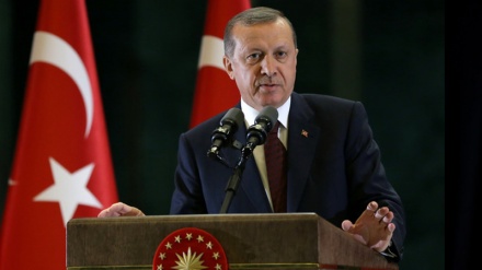 Ərdoğan suriyalı didərginlərin vəziyyətinin yaxşılaşdırılmasına təkid etdi