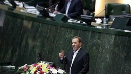 جەھانگیری : ئەمریکا بە خەیاڵی خۆی شەڕێکی ئابووریی تازەی دژی ئێران دەست پێ کردووە