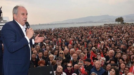 On minlərlə Türkiyə vətəndaşı Ərdoğanın rəqibini dəstəkləyib