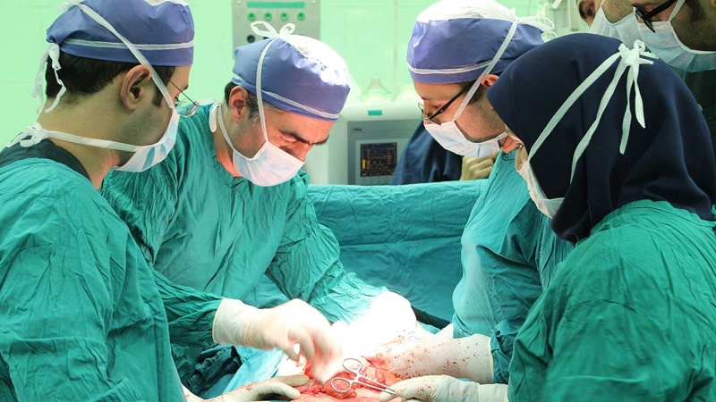 ایرانی ڈاکٹروں نے کراچی میں جگر کی پیوندکاری کی