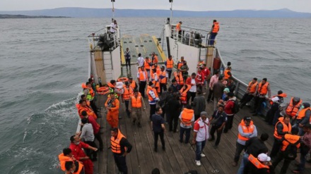 İndoneziyada batan gəmidə 180 adam itkin düşüb