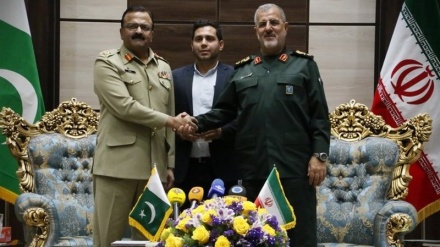 تہران میں ایران و پاکستان کے فوجی حکام کے مذاکرات، دہشتگردی کے مقابلے کے لئے تعاون