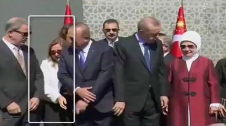 خاتون وزیر کی ناکام کوشش! ۔ ویڈیو