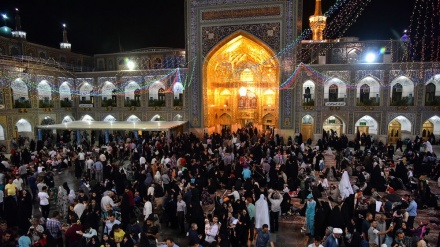 وێنەگەلێکی مەعنەوی له گڵکۆی پاکی ئیمام ڕه‌زا ( علیه السلام ) له شاری مه‌شهه‌دی پیرۆز