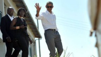 Obama posjetio očev rodni grad u Keniji i susreo se s rodbinom
