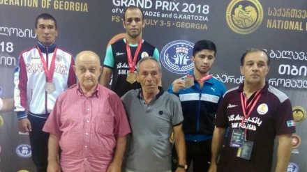 İranlı güləşçilər Gürcüstanda keçirilən beynəlxalq turnamenti 12 medal ilə başa vurublar