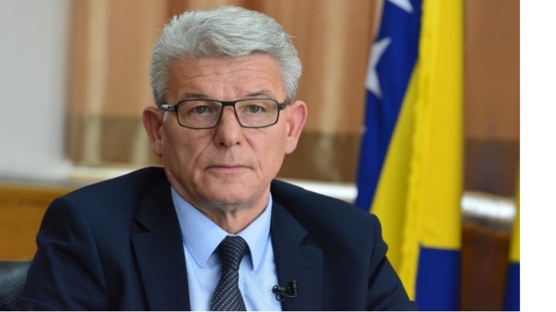 Džaferović: Oni koji blokiraju Parlament nisu zaslužili nikakve naknade