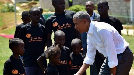 Obama posjetio očev rodni grad u Keniji i susreo se s rodbinom