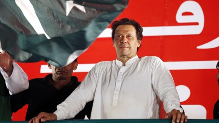 پاکستان میں طاقتور کا احتساب شروع ہوچکا ہے: عمران خان