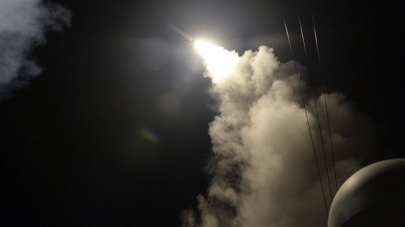 پەلاماری ئاسمانیی رژێمی زایۆنی بۆسەر فڕۆکەخانەیەکی سەربازیی سوریا