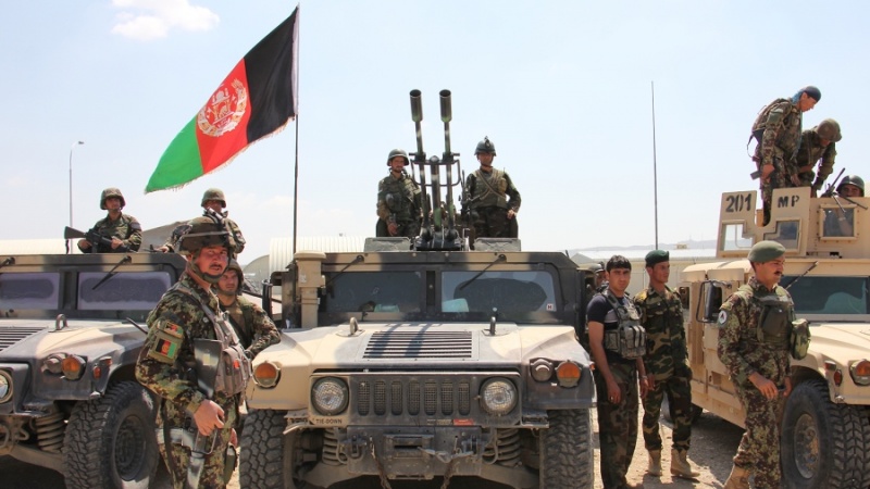 طالبان کے زیر قبضہ امریکی گاڑی تباہ