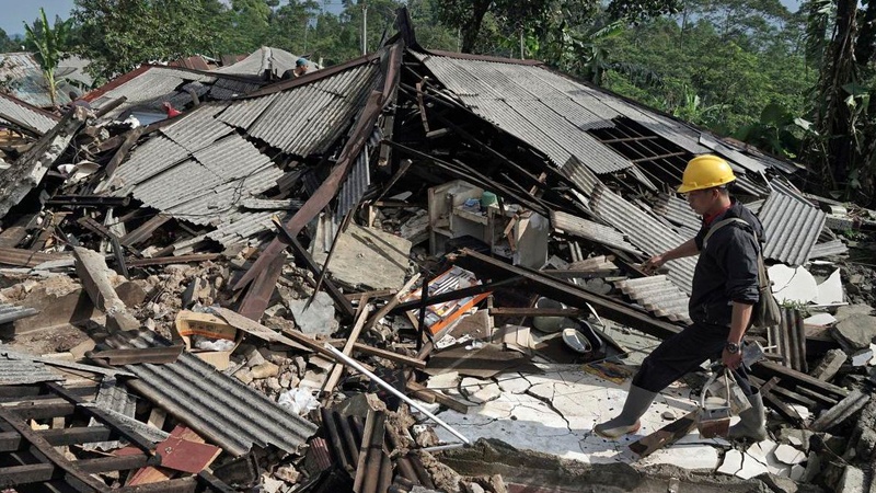 انڈونیشیا میں زلزلہ متعدد افراد ہلاک و زخمی