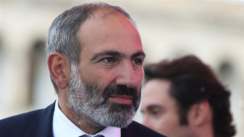 Premijer Jermenije podnio ostavku, želi vanredne izbore