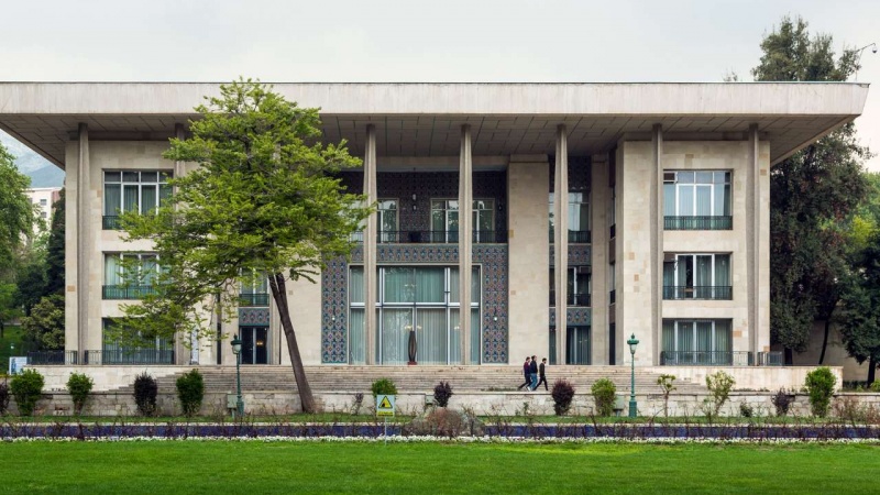 کاخ نیاوران یعنی نیاوران محل