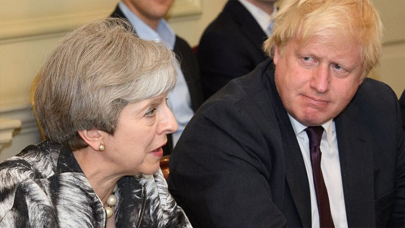 برطانیہ میں اختلافات، کئی وزراء مستعفی کئی کے محکمے تبدیل