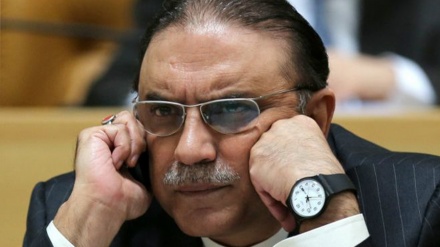 پاکستان کے سابق صدر پر ملک سے باہر جانے پر پابندی