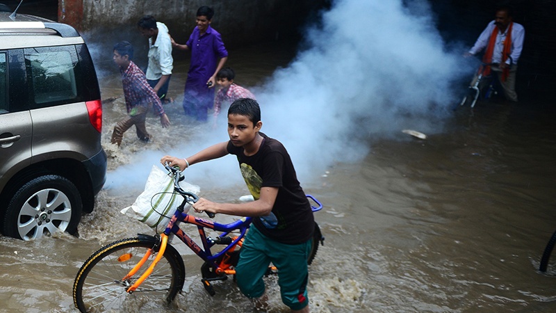 Hindistanda daşğınlar nəticəsində 718 nəfər ölüb