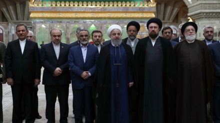 Ruhani: İran xalqı vəhdət və dirənişlə düşmənlərin məkirli planlarını puça çıxartdı