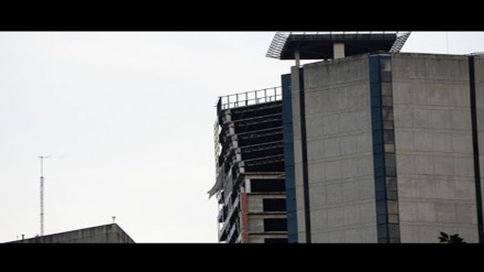 وینزوئیلا کی بلند عمارت ٹیڑھی ہوگئی - ویڈیو