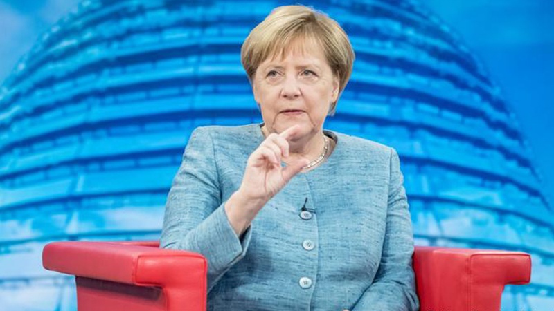 Merkel AB-nin təklifini rədd edib
