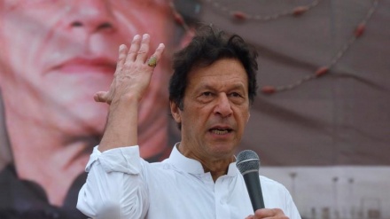پیداگری عیمران خان بۆ جێ بەجێ کرانی پڕۆژەی هێڵی بووری گواستنەوەی گازی ئێران بۆ پاکستان 
