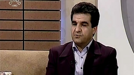 پێوەندی دایک و باوک لەگەڵ تازەلاوان چلۆن بێ؟