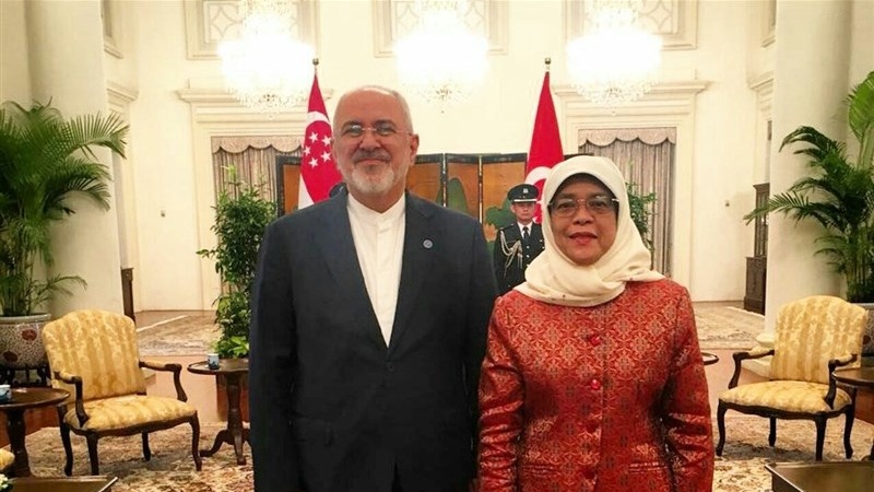 ایران کے وزیرخارجہ کی سنگاپور کی صدر اور وزیرخارجہ سے ملاقات 