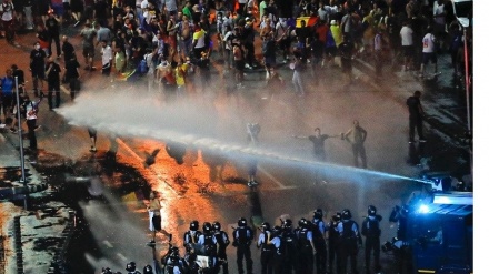 Rumunija: U sukobima demonstranata i policije 440 povrijeđenih