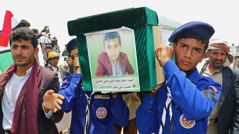 یمنی معصوم سپرد لحد کر دئے گئے! ۔ تصاویر