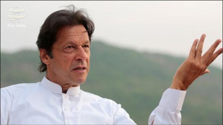 پاکستان امریکہ کا نوکر نہیں ہے، وزیراعظم عمران خان 