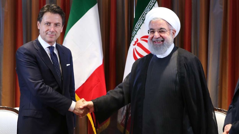 Ruhani: İran və İtaliya əlaqələri möhkəmdir