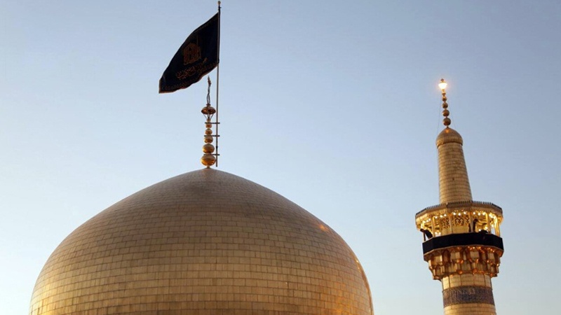 محرم کا چاند نمودار ، حرم حسینی کا پرچم تبدیل 