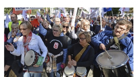 Poljska: Protest zaposlenih u javnoj službi za veće plate 